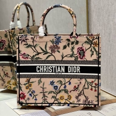 Christian Dior Shopping Bags